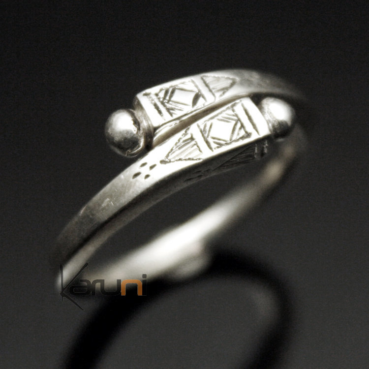 Bijoux Touareg Ethniques Bague Argent croisÃ©e clou gravÃ© Boule ...