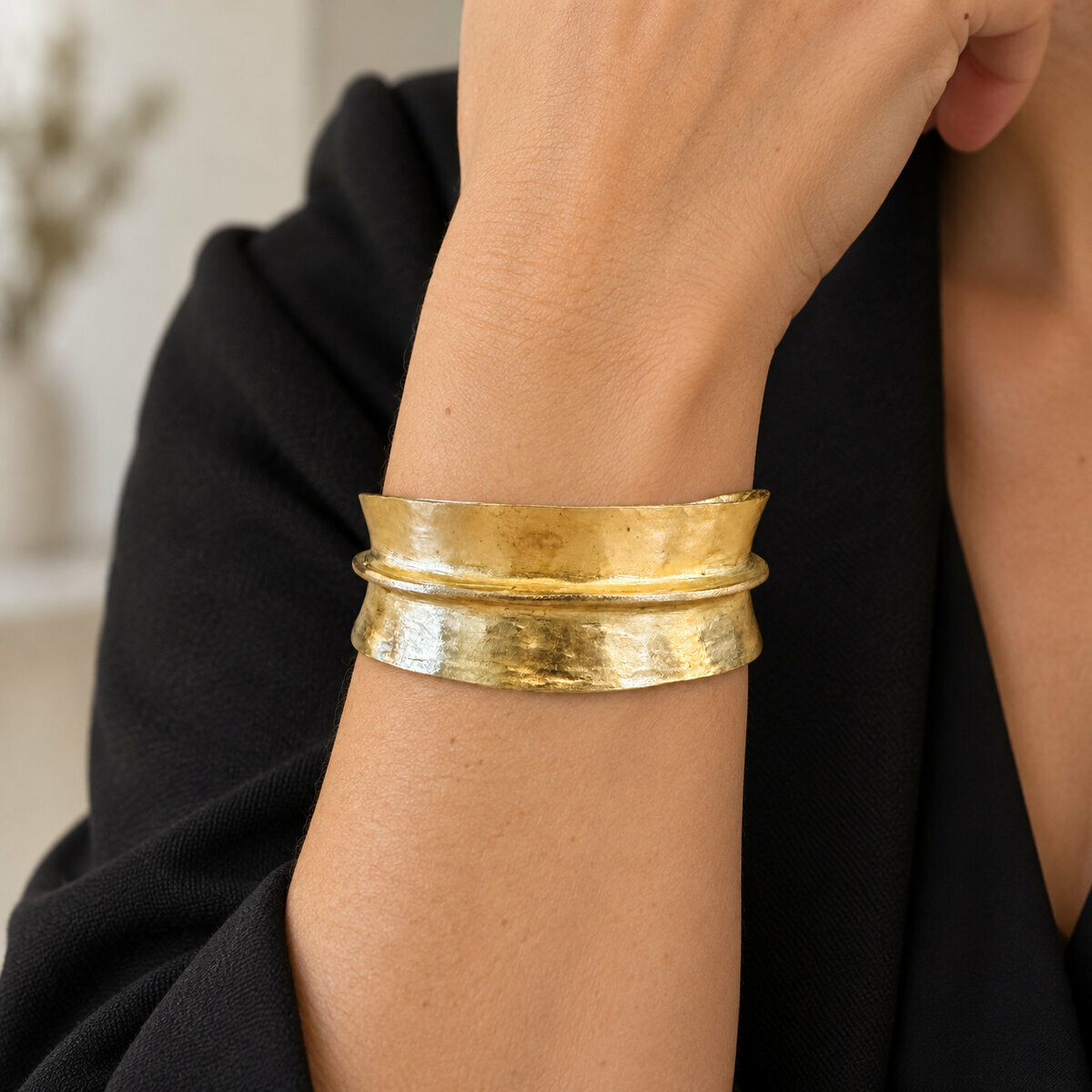 Bracelet Peul Fulani Dor&eacute; � Manchette Africaine R&eacute;glable Fait Main