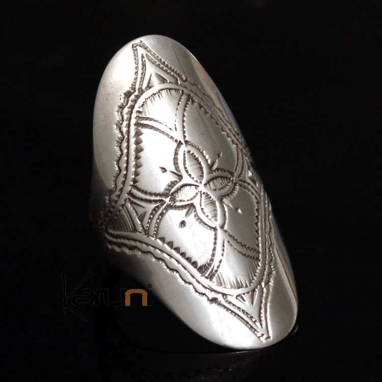 Bague en Argent Navette Gravée 26