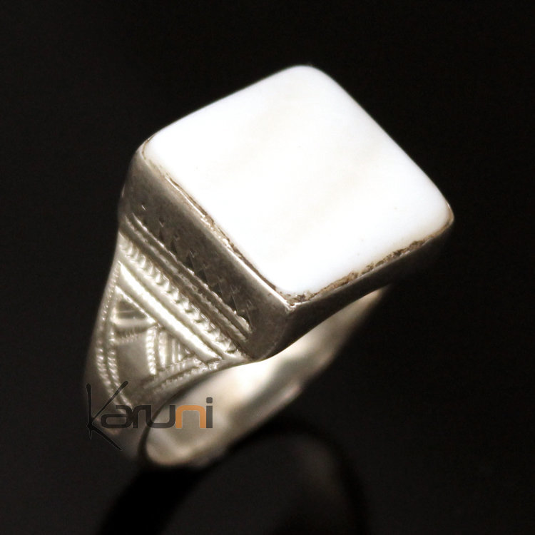 Bague en Argent et Nacre 08 Chevalière Carrée