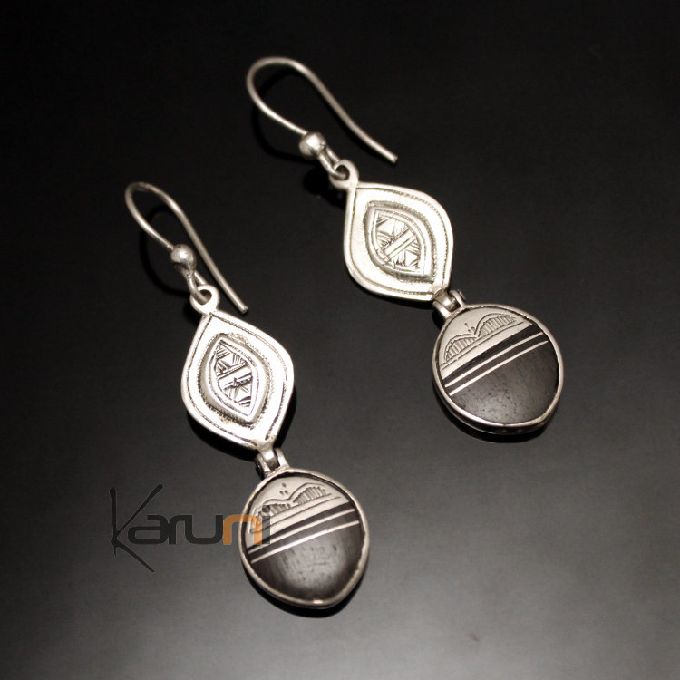 Boucles d'Oreilles en Argent et Ebène 107 Pendant Feuilles