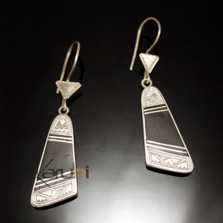 Boucles d'Oreilles en Argent et Ebène 114 Feuille Triangle Gravée