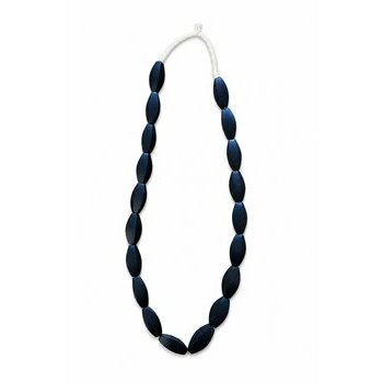 Collier Long en Bois d'�b�ne � 19 Perles Sculpt�es Fait Main