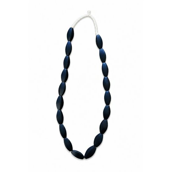 Collier Long en Bois d'�b�ne � 19 Perles Sculpt�es Fait Main