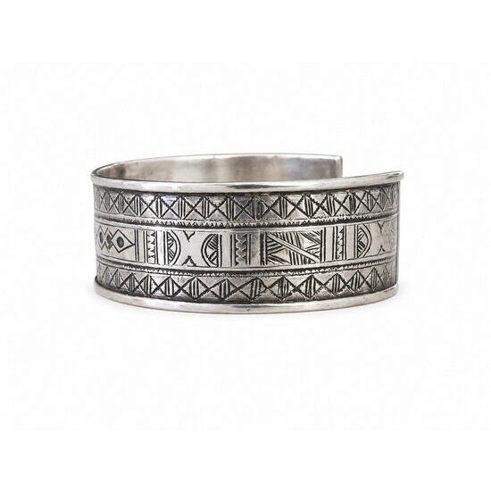 Bracelet Touareg Argent Massif 925 & Ébène – Manchette Gravée d'Exception Bracelet Argent Touareg Poinçonné – Bijou Artisanal Ébène et Gravures