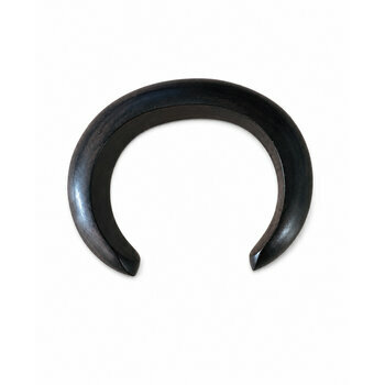 Bracelet Ouvert en Ébène Massif – Jonc Croissant Sculpté Fait Main Jonc Ouvert en Bois d’Ébène – Bracelet Croissant au Design Minimaliste
