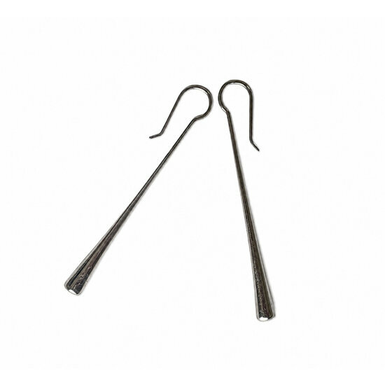 Boucles Fines en Argent � Longues Boucles Minimalistes Artisanales