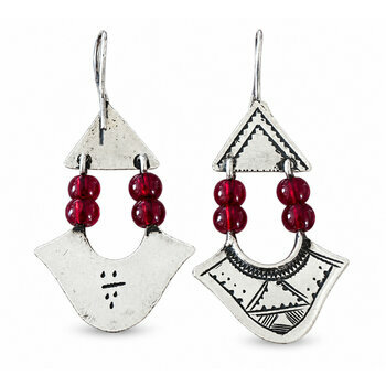 Boucles d'Oreilles Argent 925 & Perles Rouges – Pendants Gravés Main Boucles Argent 925 Signées Tifinagh – Gravures Artisanales Touareg