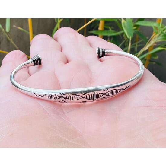 Bracelet Argent et �b�ne � Jonc Fin Unisexe au Design Graphique