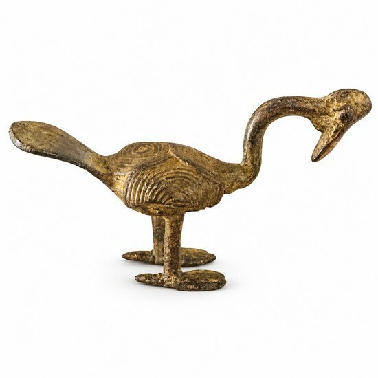 Calao en bronze à la cire perdue – Statuette d'oiseau, 15 cm Statuette de calao en bronze – Détails du bec et du plumage en relief