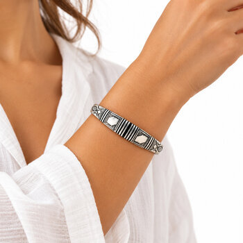 Bracelet touareg argent 925 et �b�ne � Port� au poignet
