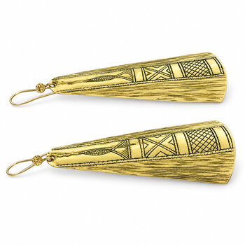 Longues boucles d�oreilles en laiton � Vue � plat des gravures et des crochets