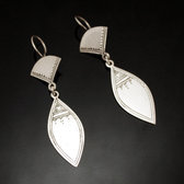 Bijoux Touareg Ethniques Boucles d'oreilles en Argent 125 Petite Feuille Grave